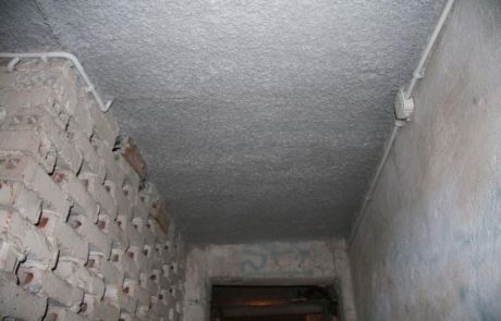 ocieplanie stropów piwnic metodą natrysku Cafco Therm